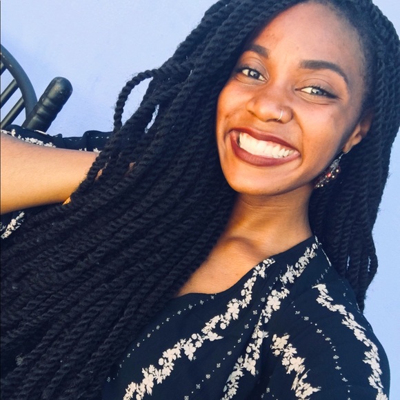 Meet your Posher, Camilla - Picture 1 of 1